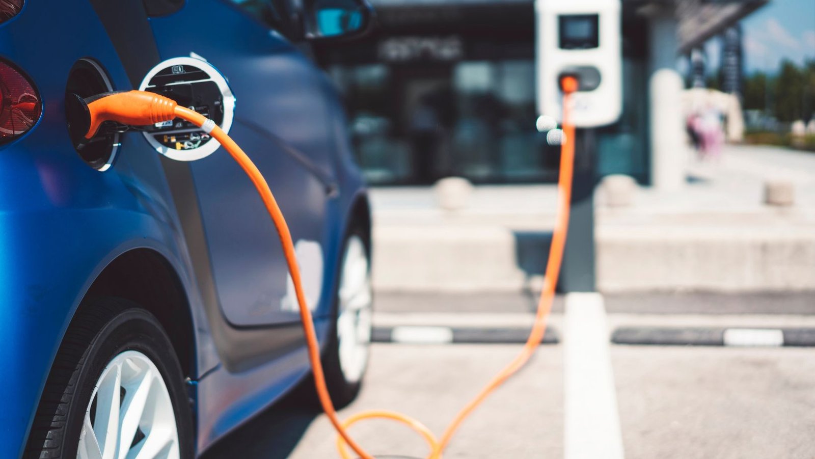DEP announces bigger consumer rebates for electric vehicles